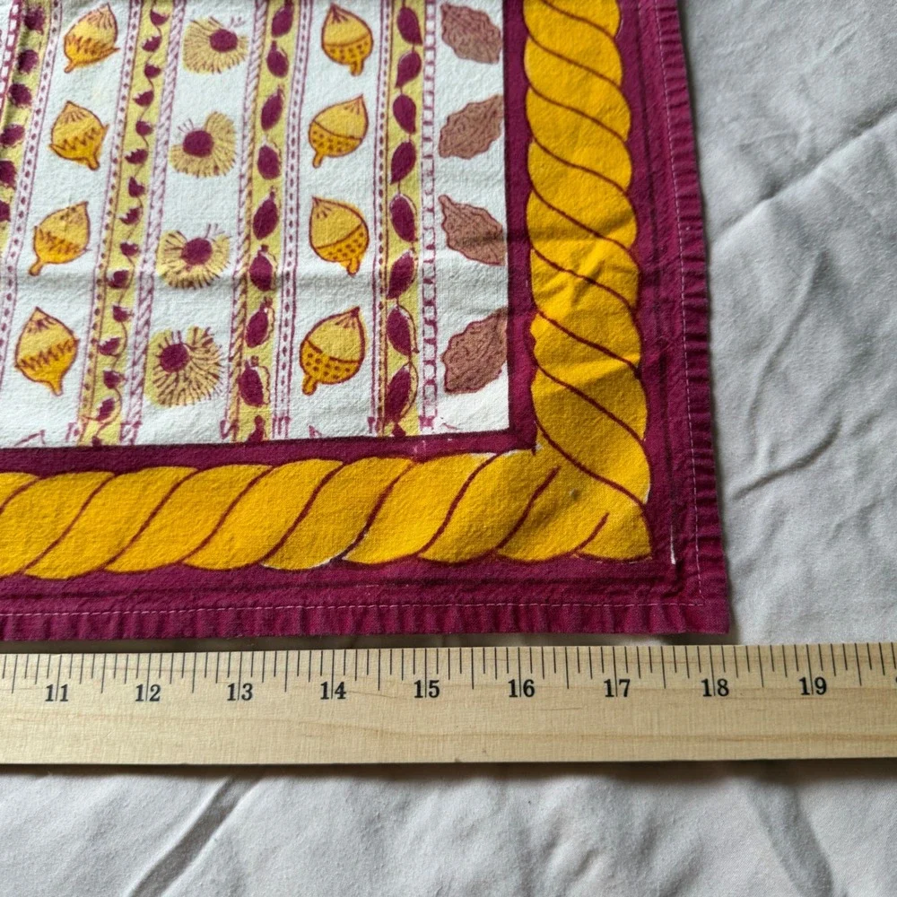 VTG Couleur Nature Set of 5 Cotton Napkins French Country Acorn Burgundy Yellow
